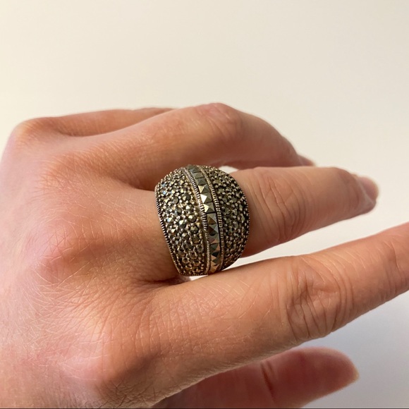 Stylish 925 Silver pavé crystal dome ring SZ 7.5 - Picture 3 of 4